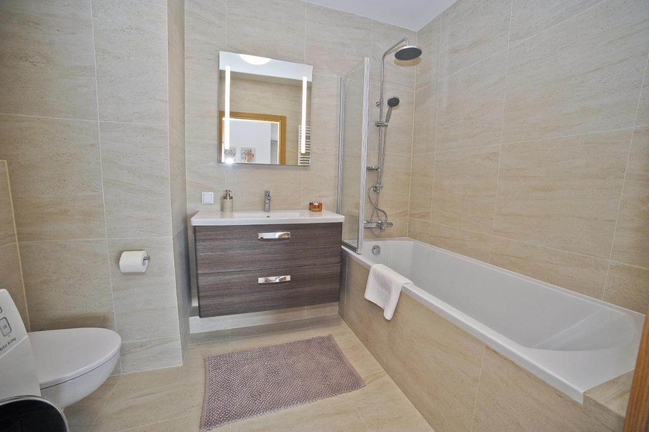 Grand Apartments - Three Bedrooms With Panorama Of The Old Town Gdansk Exterior photo